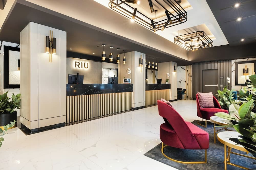 Hotel Riu Plaza Toronto 3